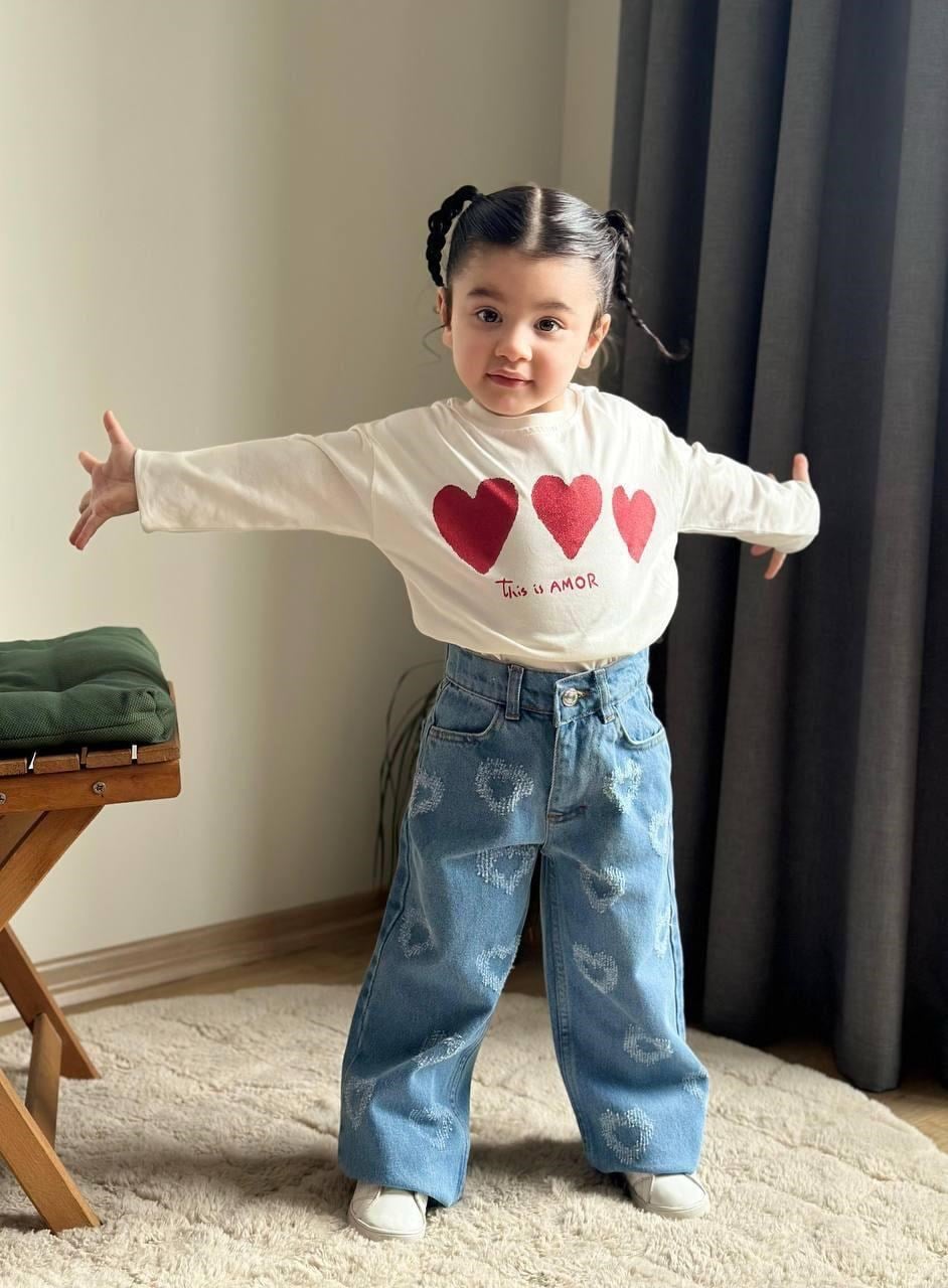 Kot Denim Lazer Kesim Kalpler ve Simli Baskı Kalpli Jean Kız Çocuk Takım