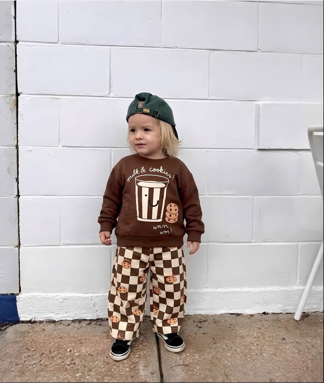 Milk & Cookies Baskılı Kahverengi Sweatshirt ve Kurabiye Baskılı Oversize Eşofman Altı Unisex 3İp Takım