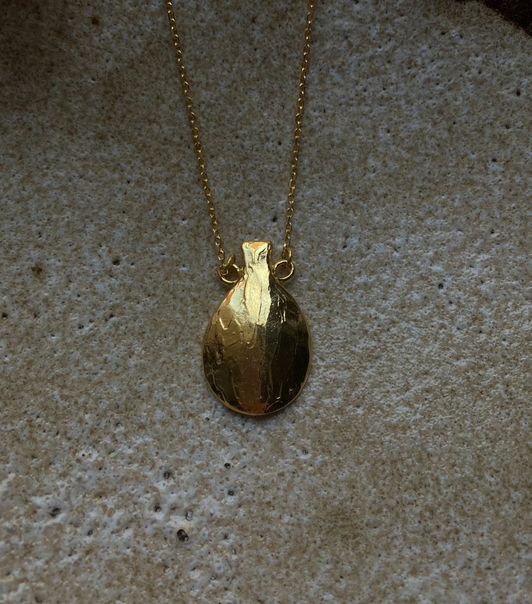 Amphora Kolye