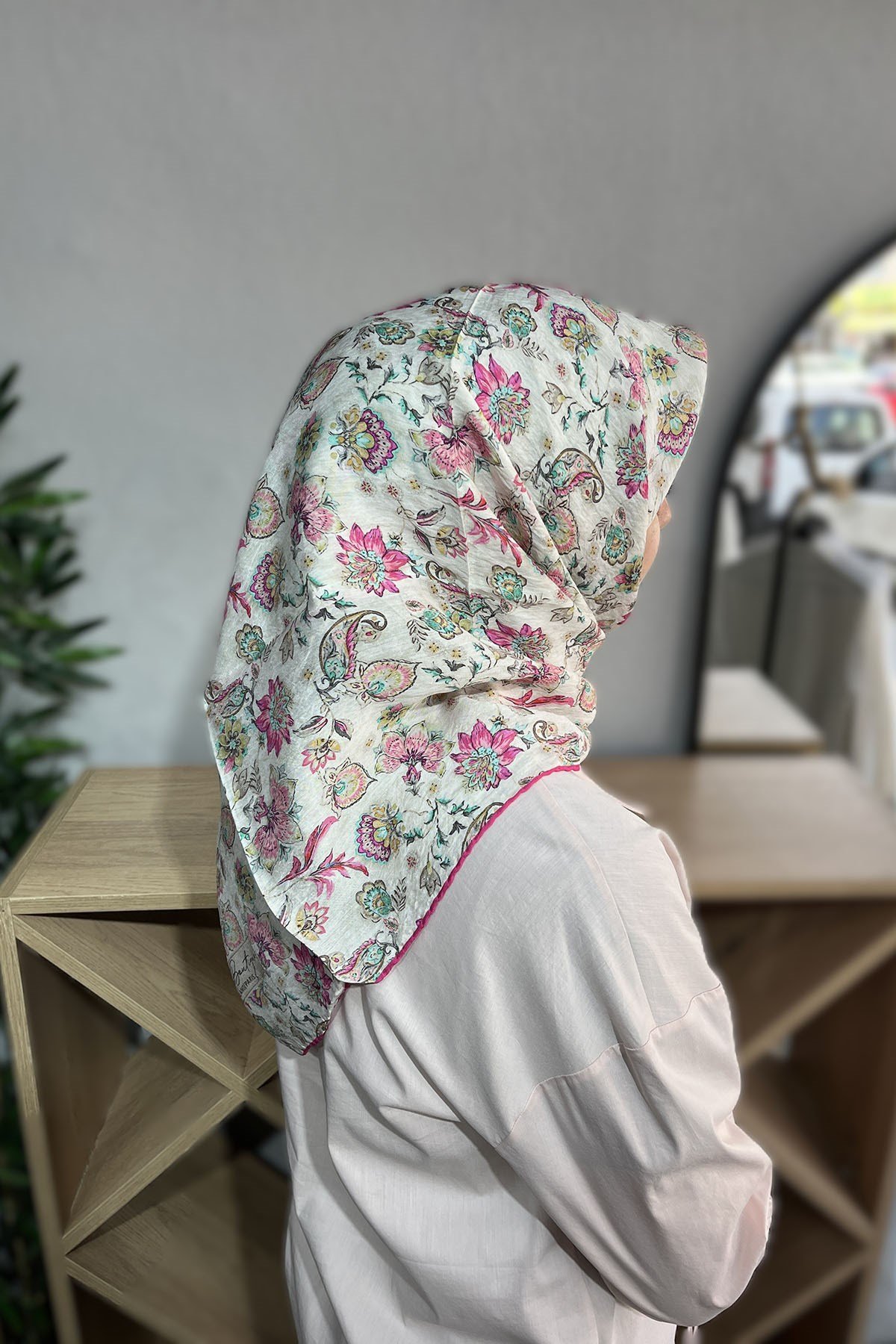 La Boutique Yaz Serinliği Güz Serisi Eşarp