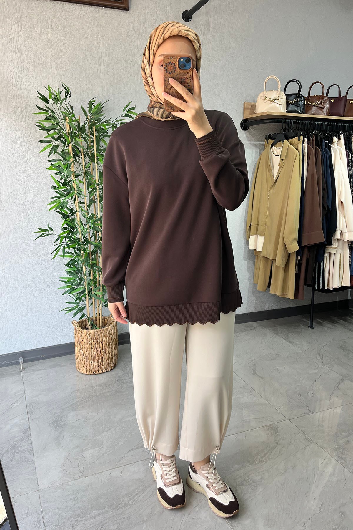 Tığ Triko Dilim Detaylı Oversize Tunik Kahve