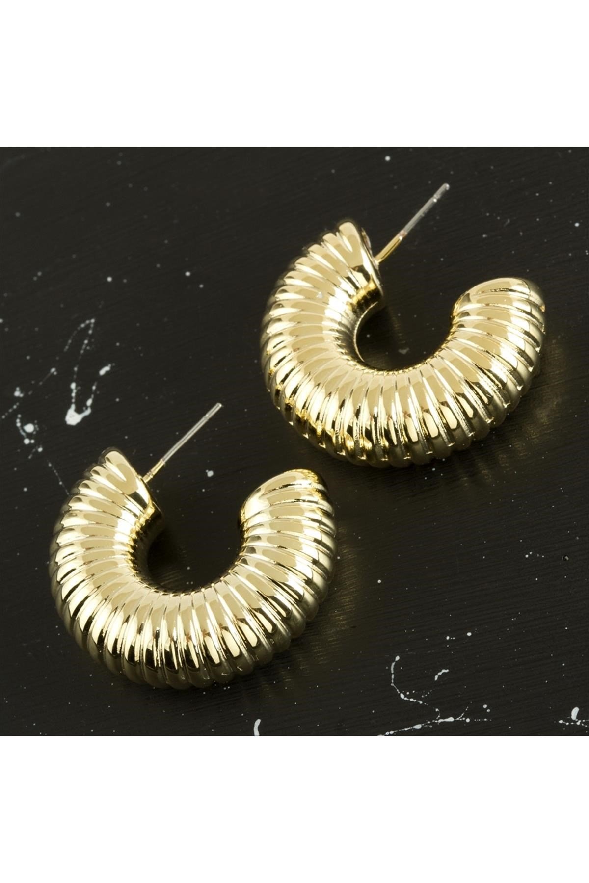 Çizgili Lüks Küpe 3 cm