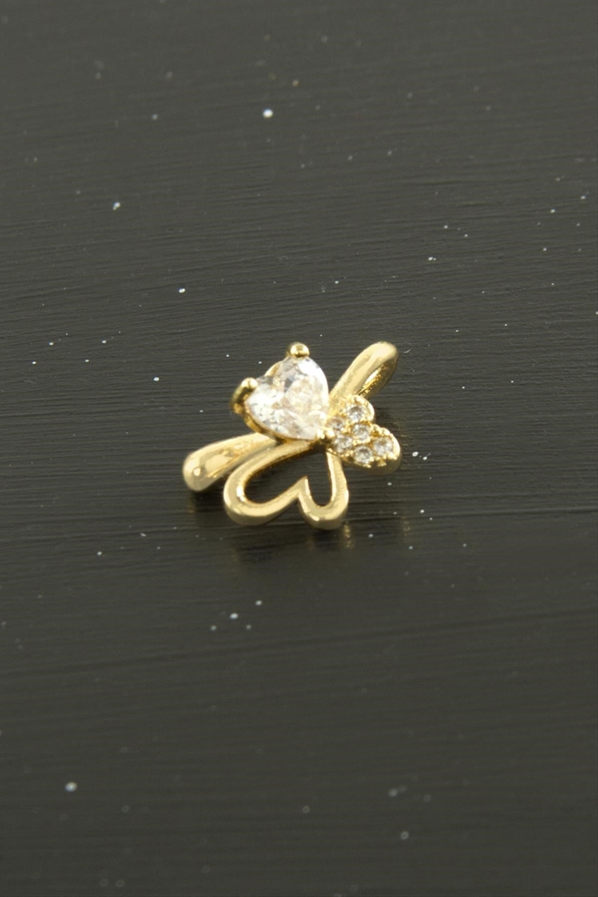 Kalp Tragus Zirkon Taşlı Piercing 1 Adet