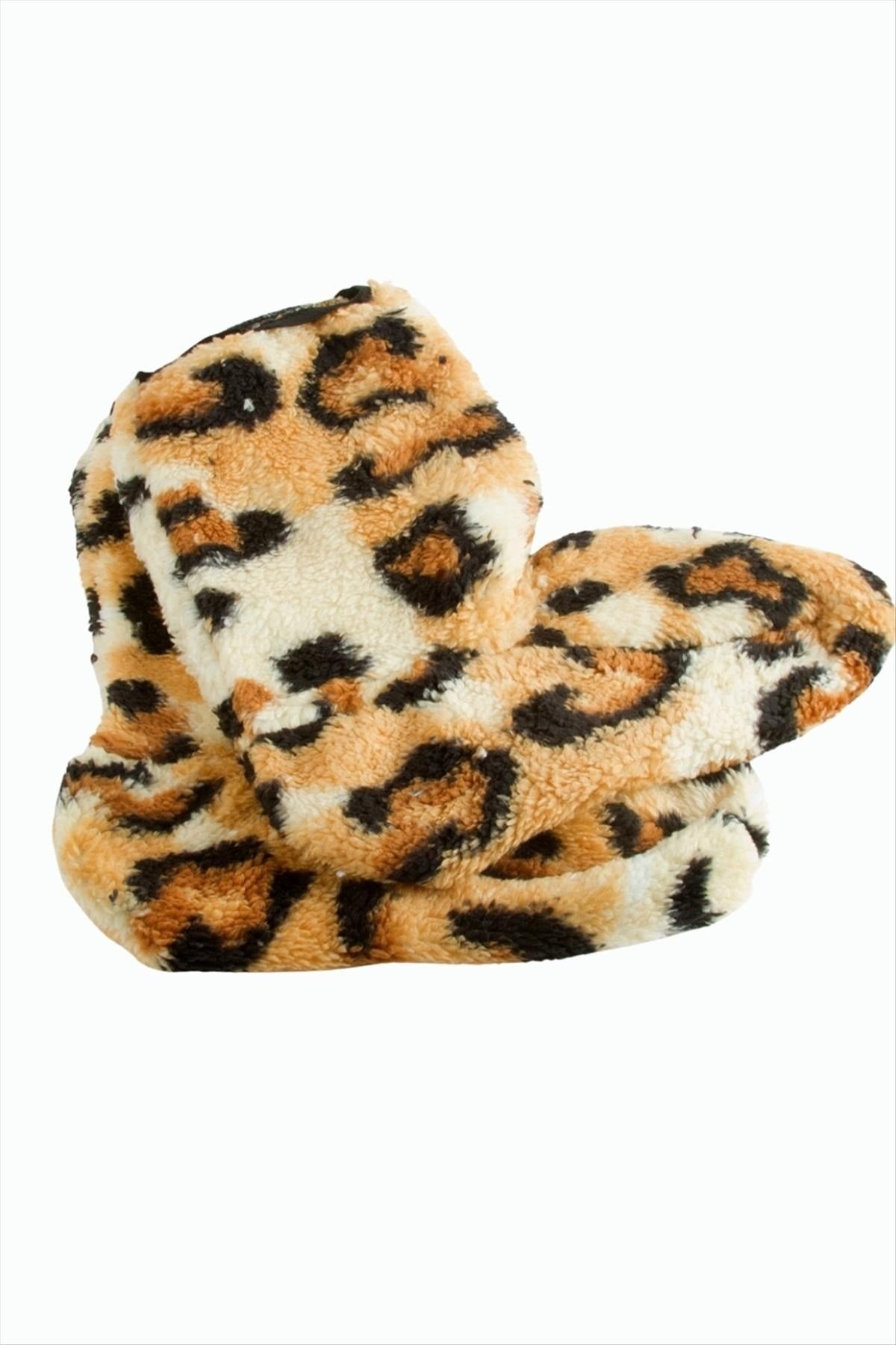 Leopar Desenli Peluş Polarlı Çizme
