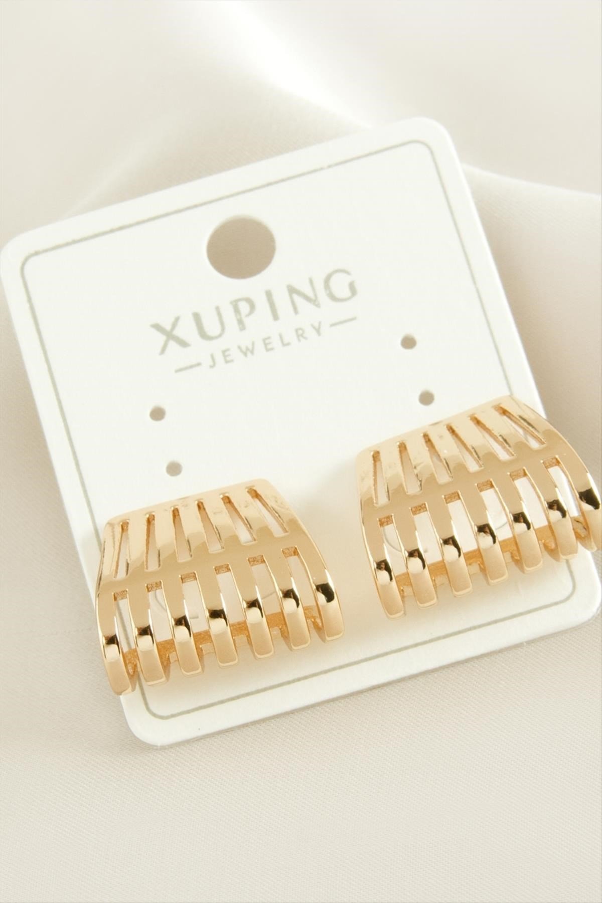 Xuping Oval Lüks Çelik Küpe