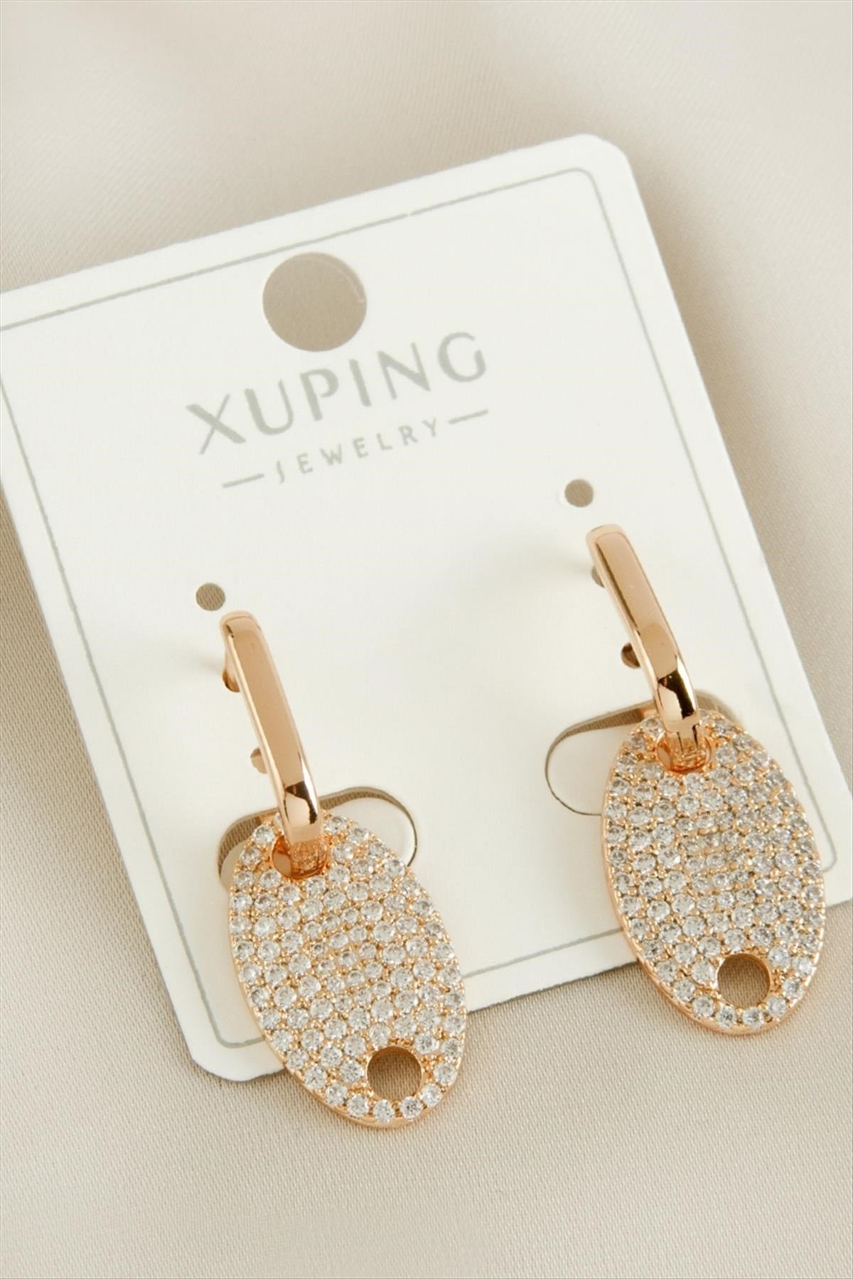 Xuping Oval Zirkon Taşlı Lüks Çelik Küpe