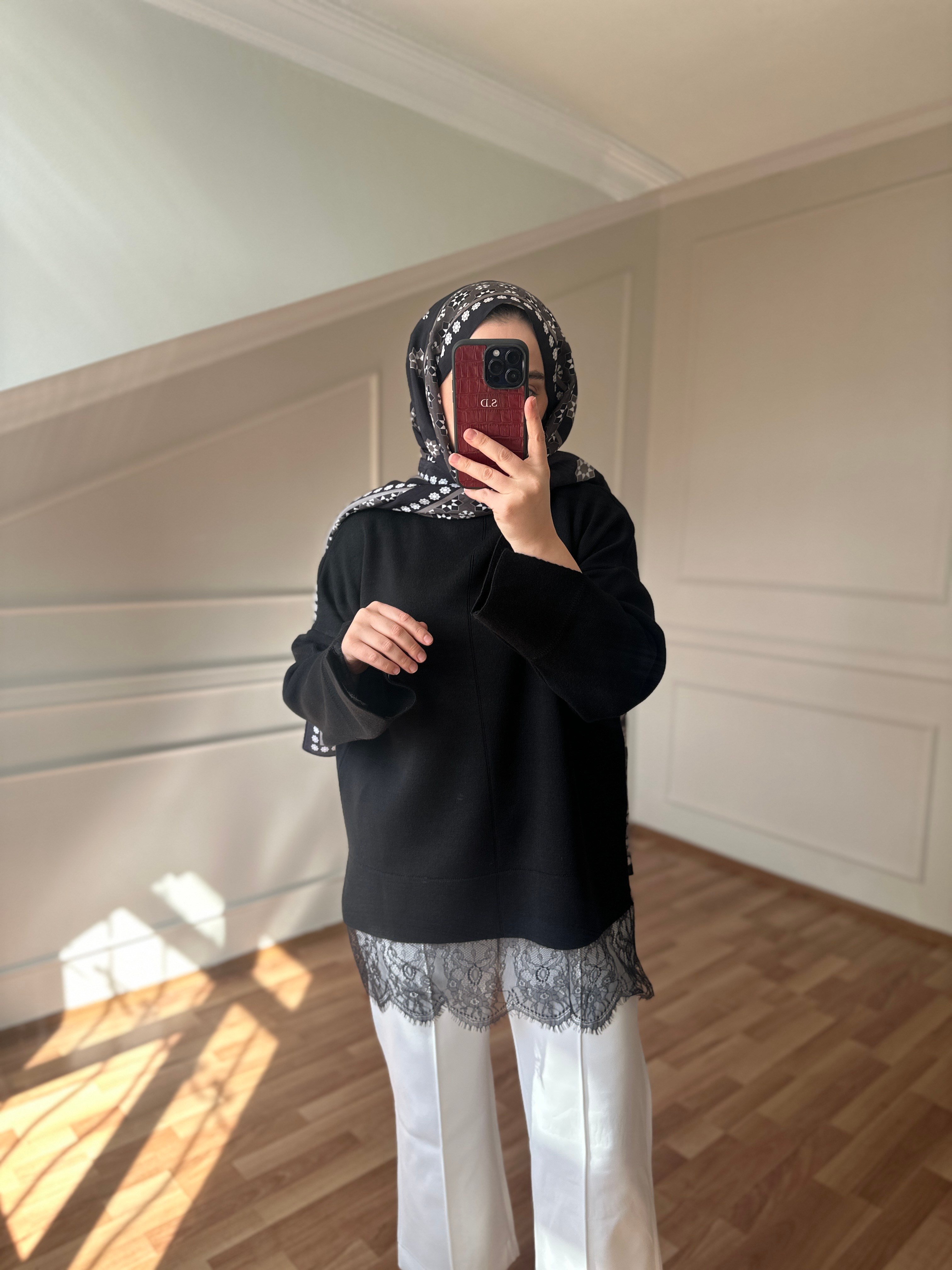SON ADET DANTELLİ KAZAK