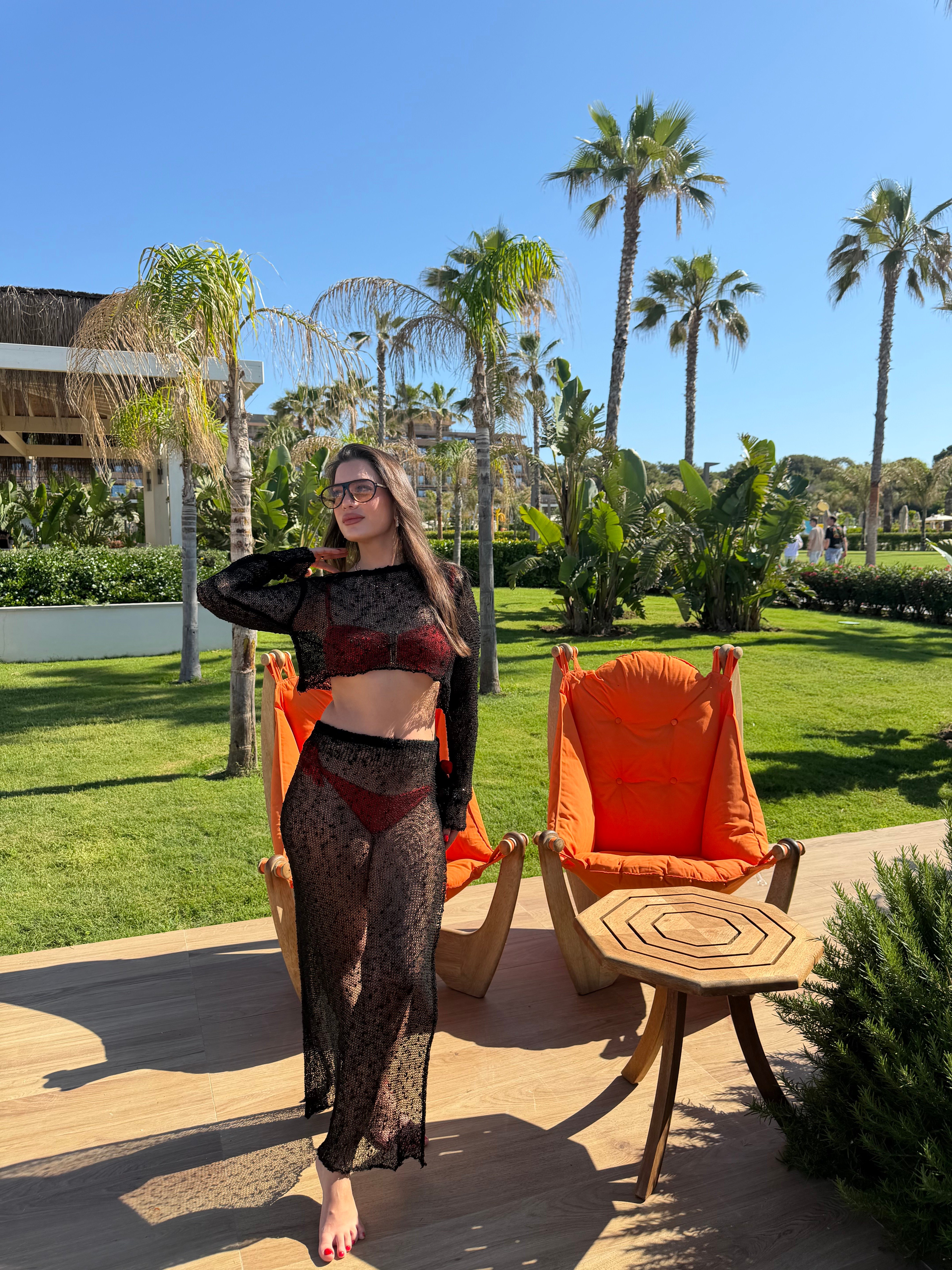 YANDAN YIRTMAÇLI SİYAH BEACHWEAR
