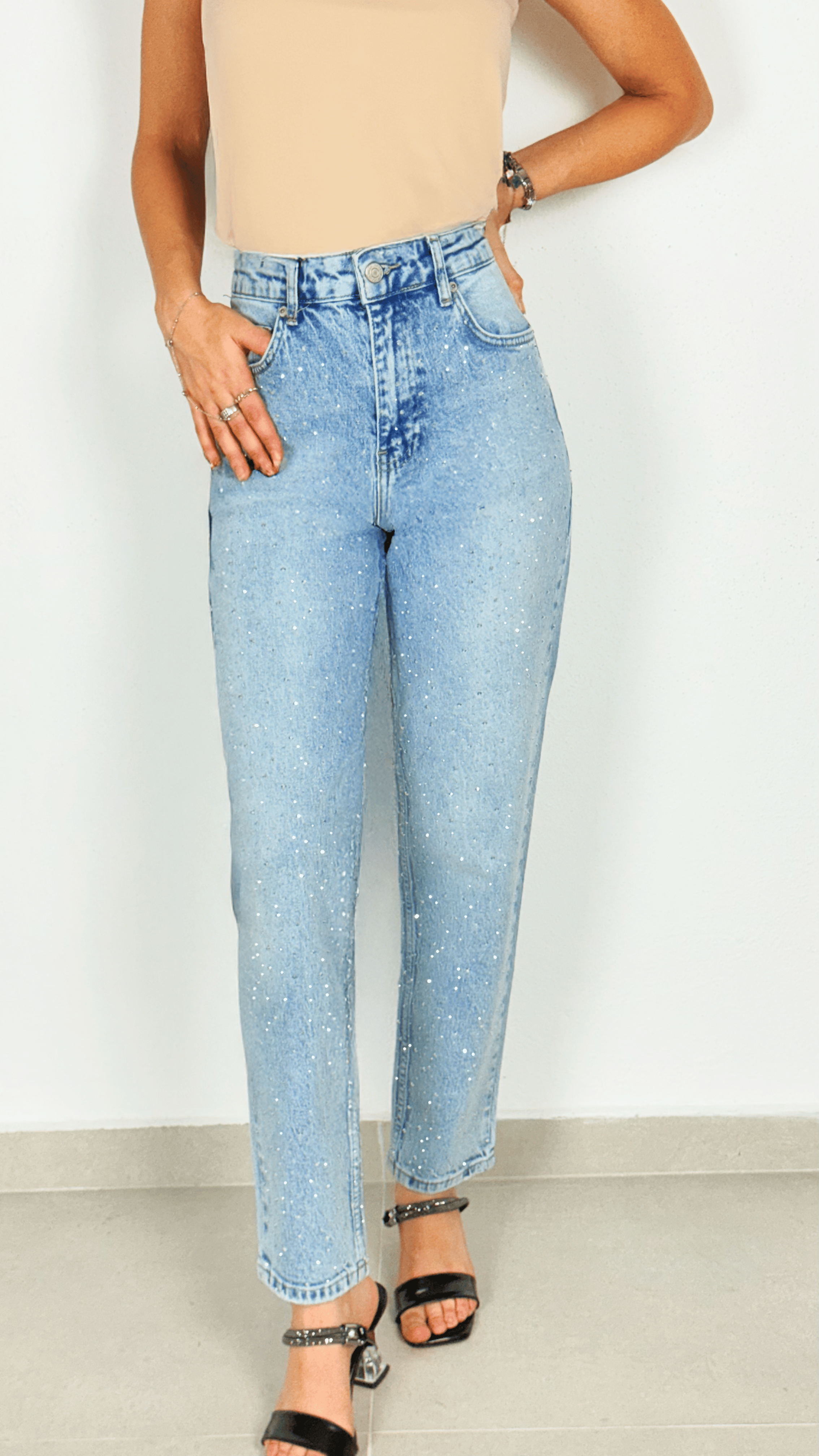 Taş Detaylı Mom Jean Pantolon