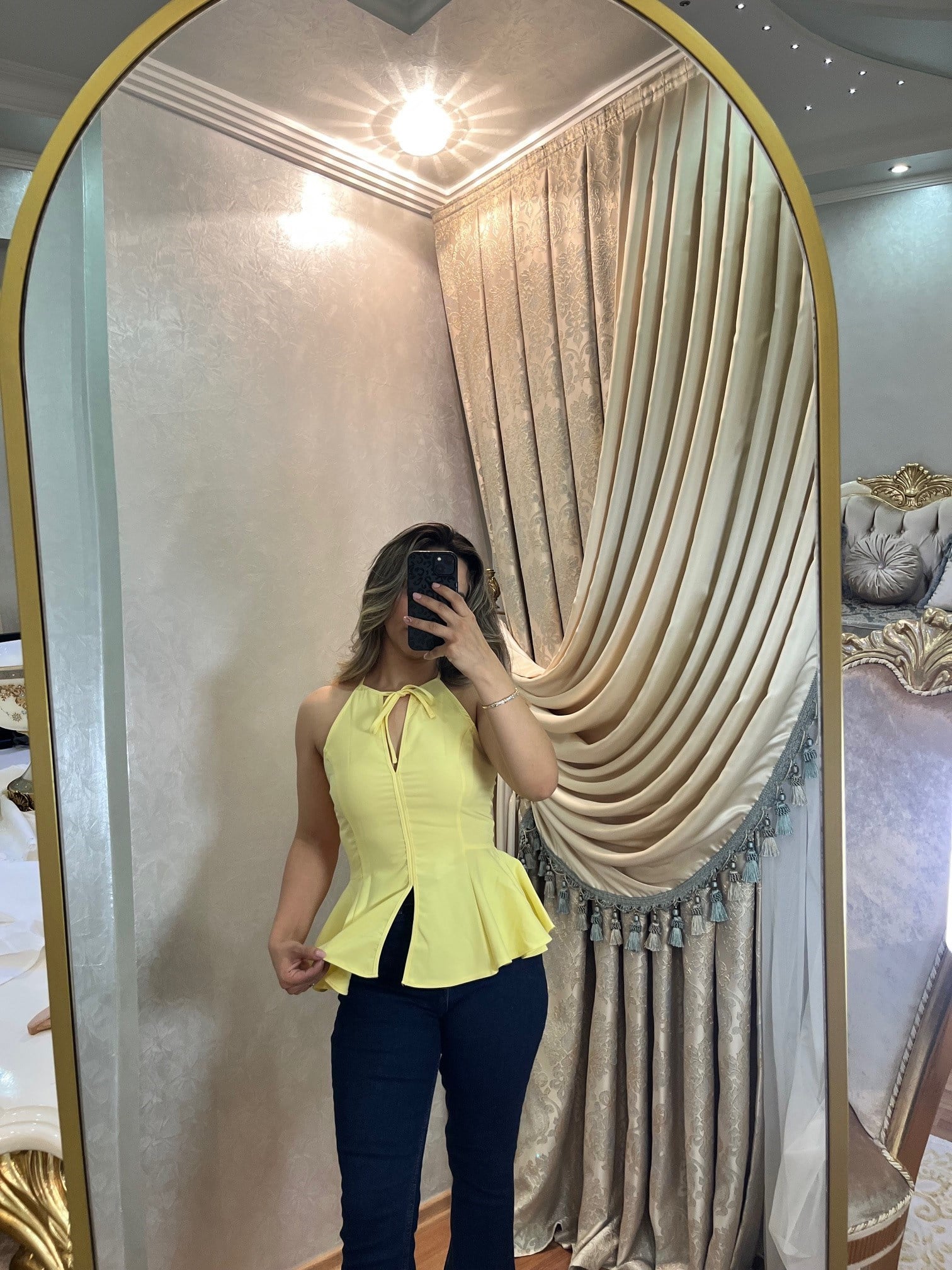 Belden Etekli Pastel Sarı Üst