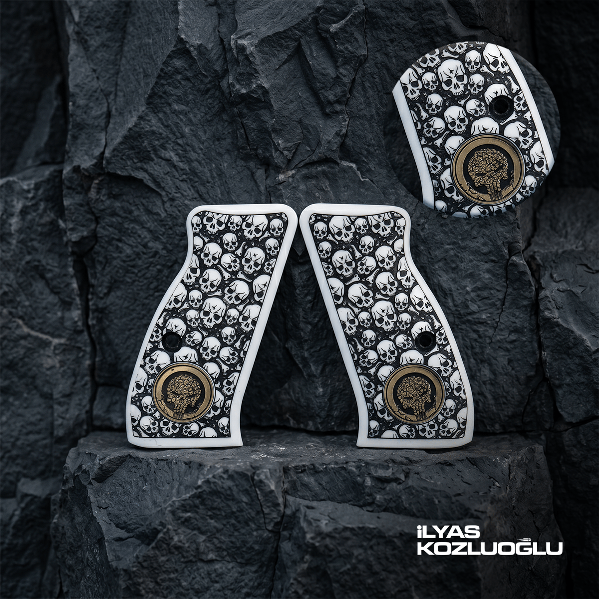 CZ 75 Compact Beyaz Pleksi Kabza Tam Yüzey Kuru Kafa Desenli Sarı Pirinç Kuru Kafa Logolu