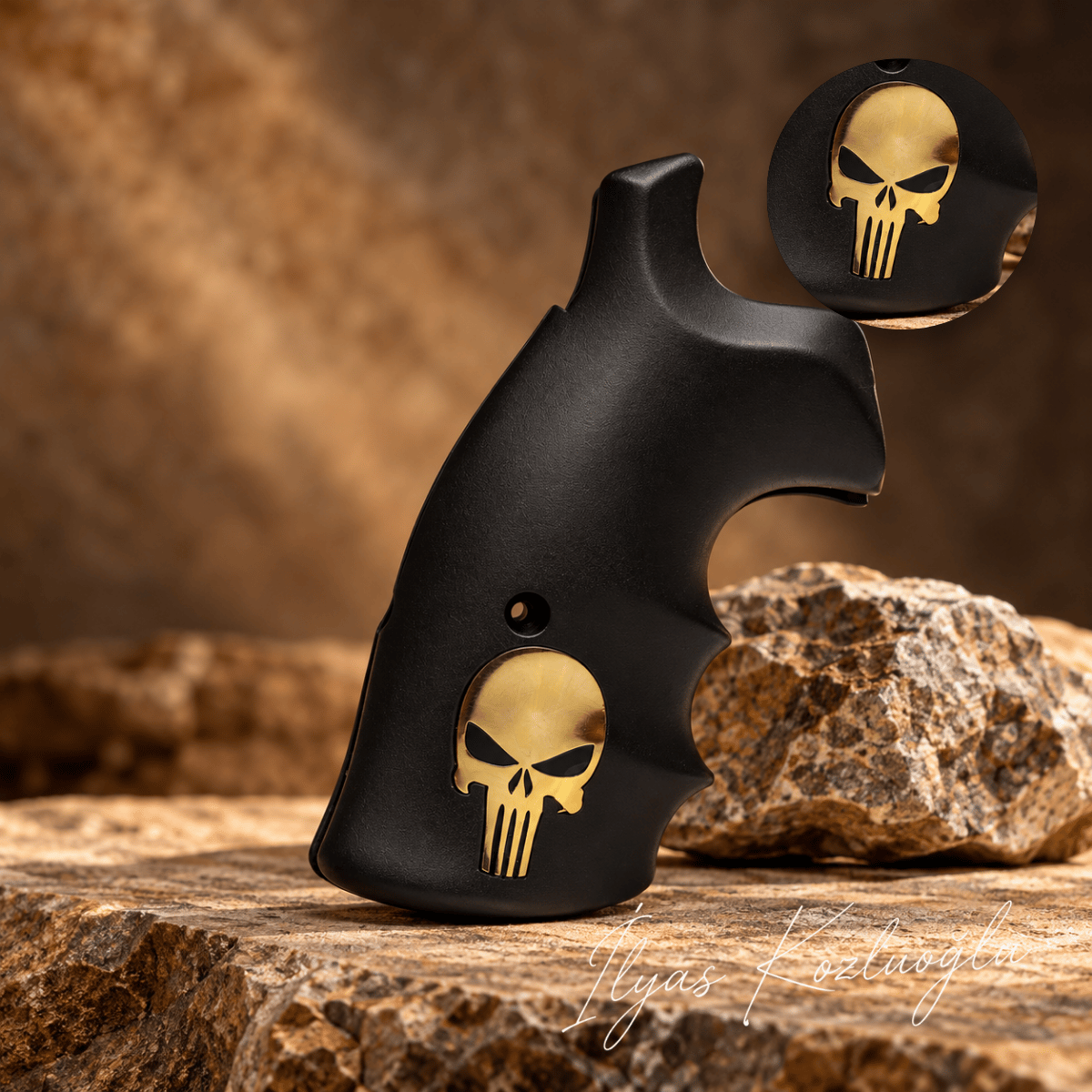 Smith & Wesson K - L - X .38 .357 Mat Siyah Pleksi Kabza Yüzey Desensiz Sarı Pirinç Punisher Logolu
