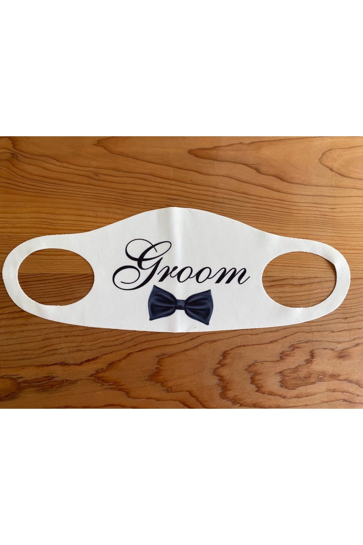 Groom Bez Maske