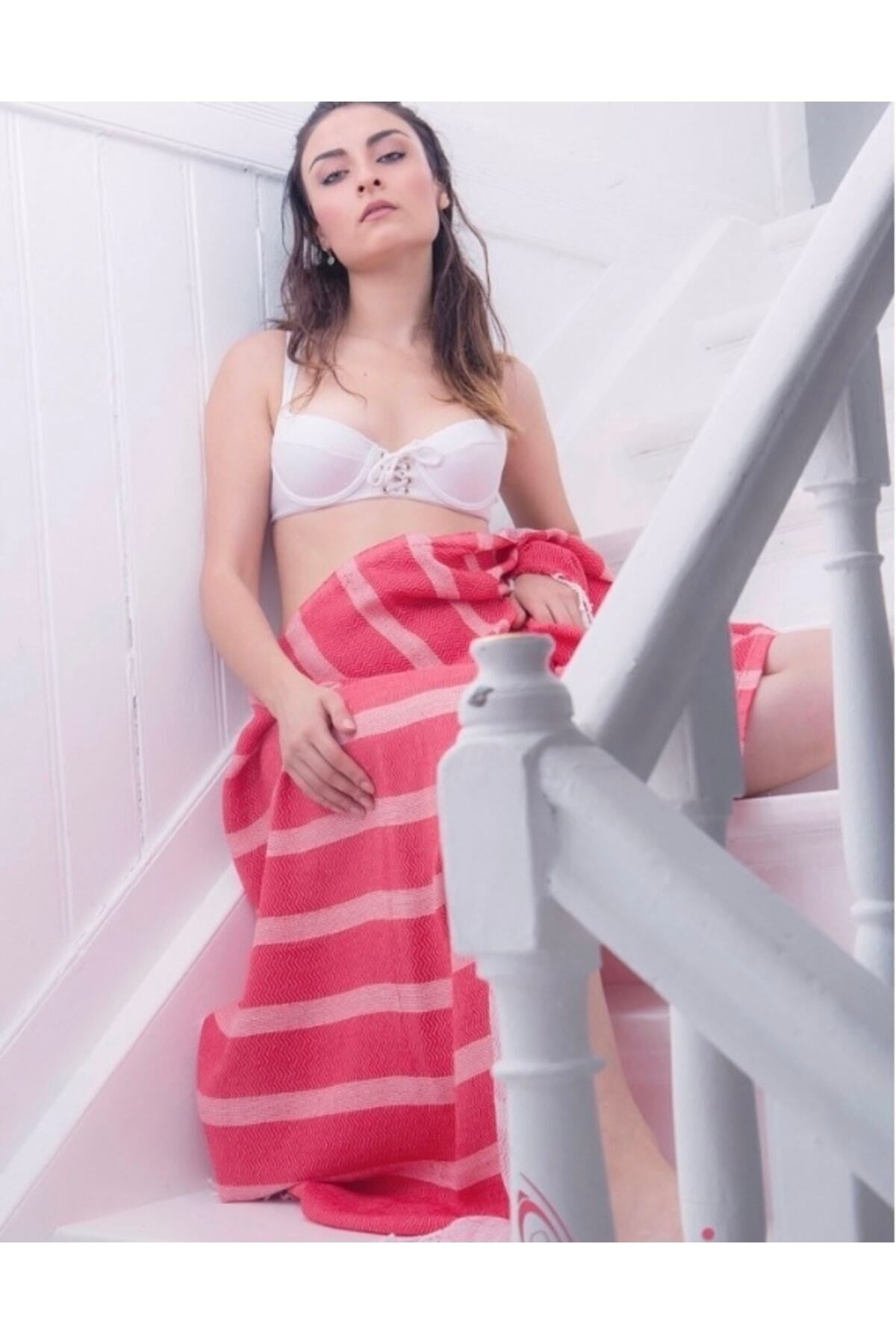 Kleopatra Pamuklu Kırmızı 90x190 Peştemal
