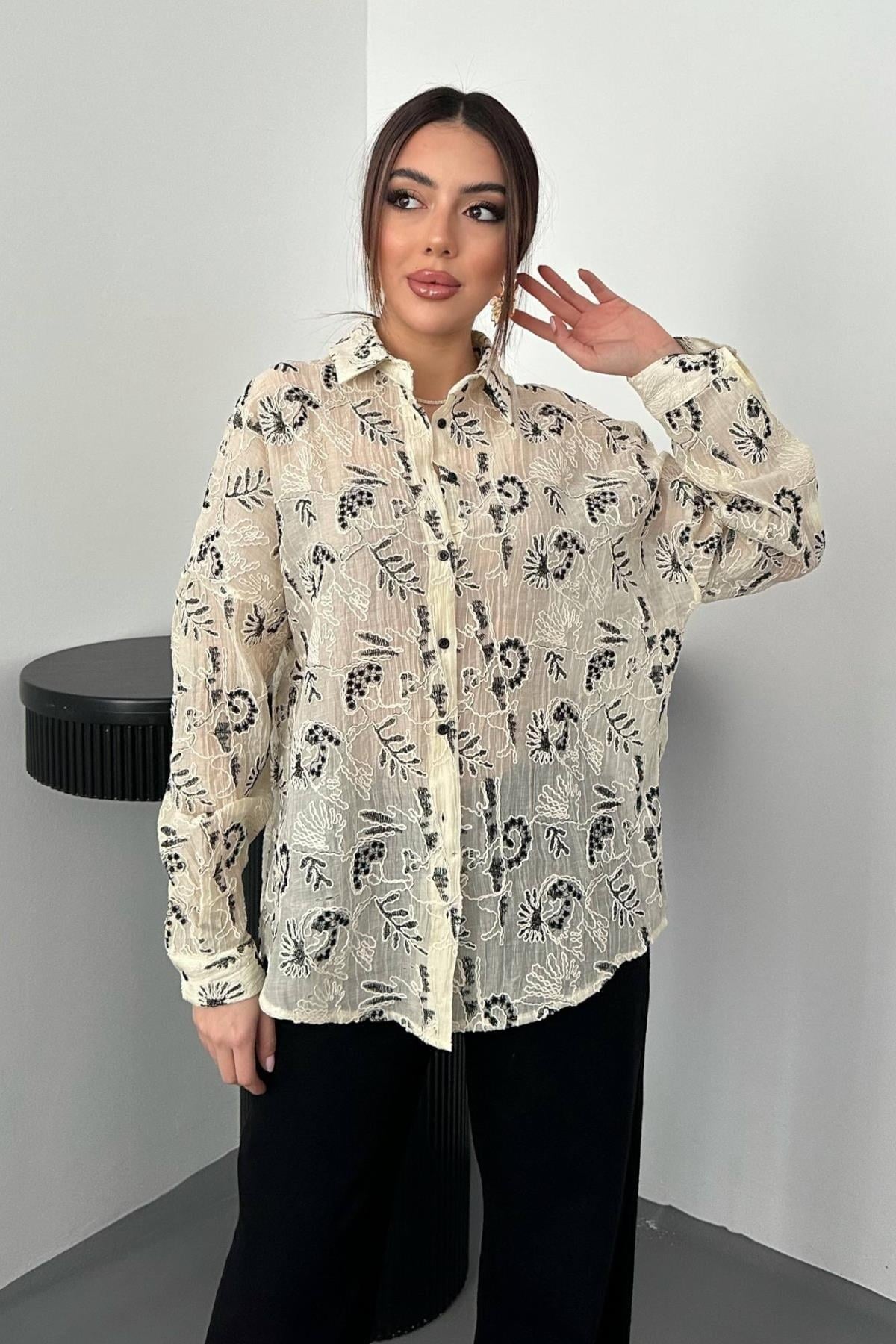 Toptan Siyah Nakışlı Oversize Gömlek