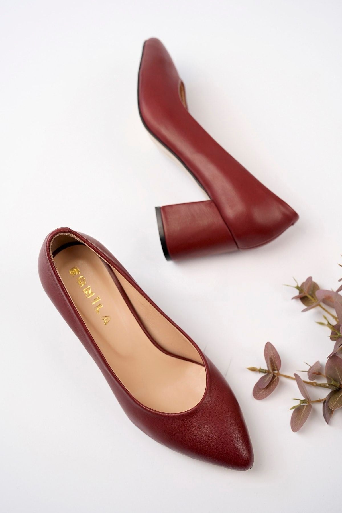 Ernila Shoes Hakiki Deri Alçak Topuklu Kadın Stiletto