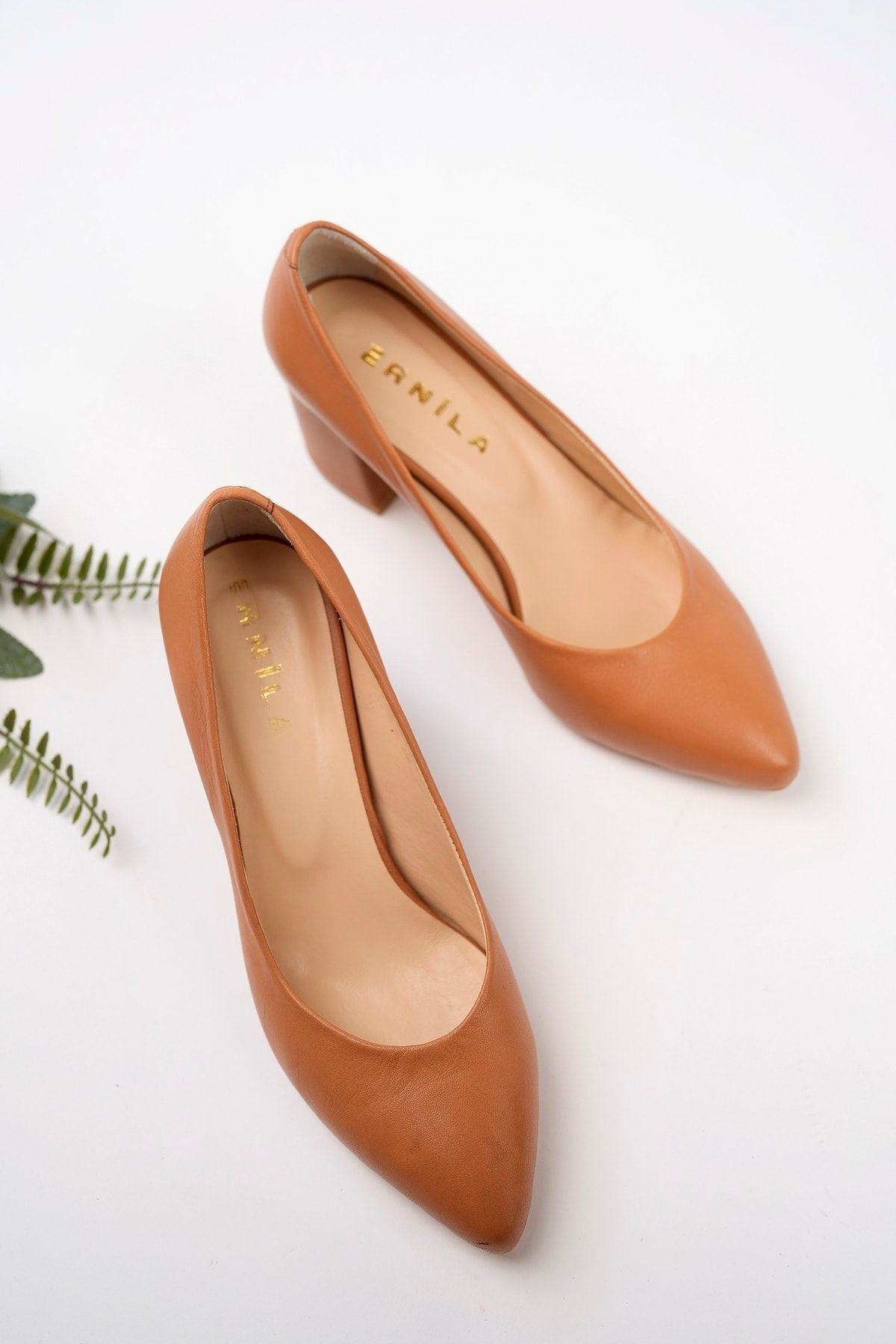 Ernila Shoes Hakiki Deri Alçak Topuklu Kadın Stiletto