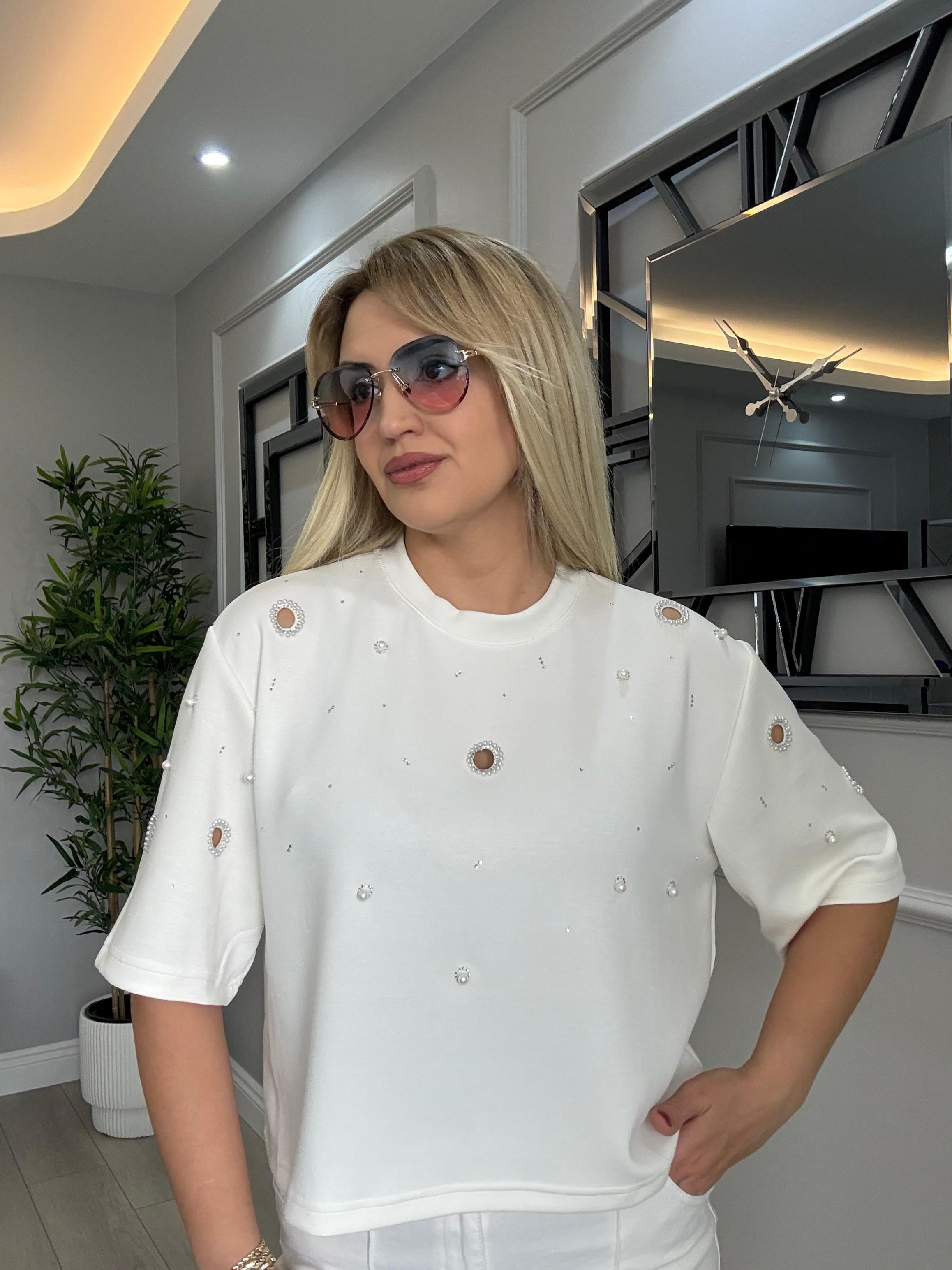 ORJ MARKA MODAL KUMAŞ  KUŞ GÖZÜ DETAYLI İNCİLİ TSHİRT BEYAZ