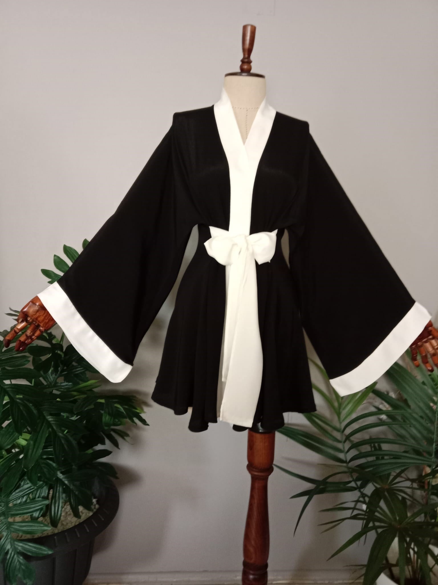 Kimono Kısa Maroken Krepten Özel Tasarım.