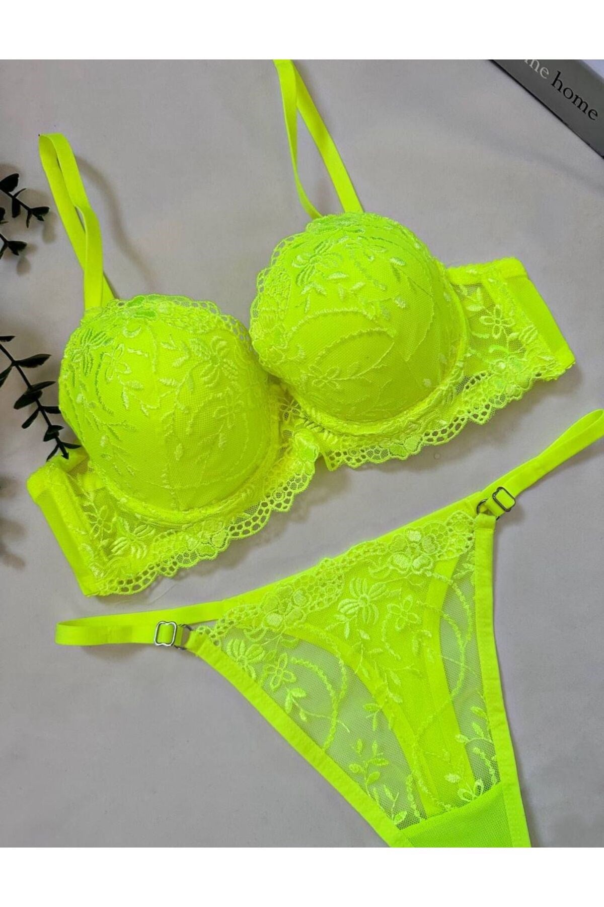 neon yesıl destekli push up sütyen takımı