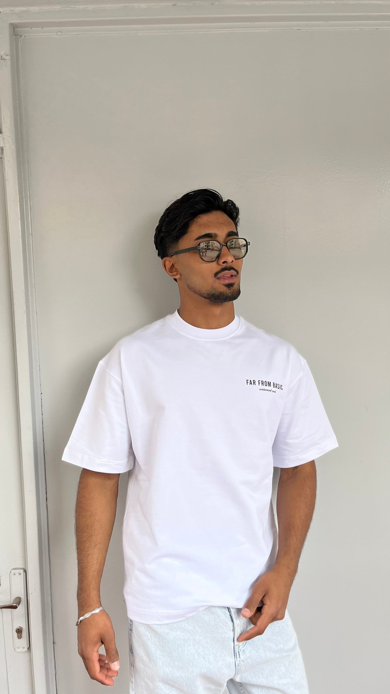 Far From Basic Oversize Beyaz T-Shirt