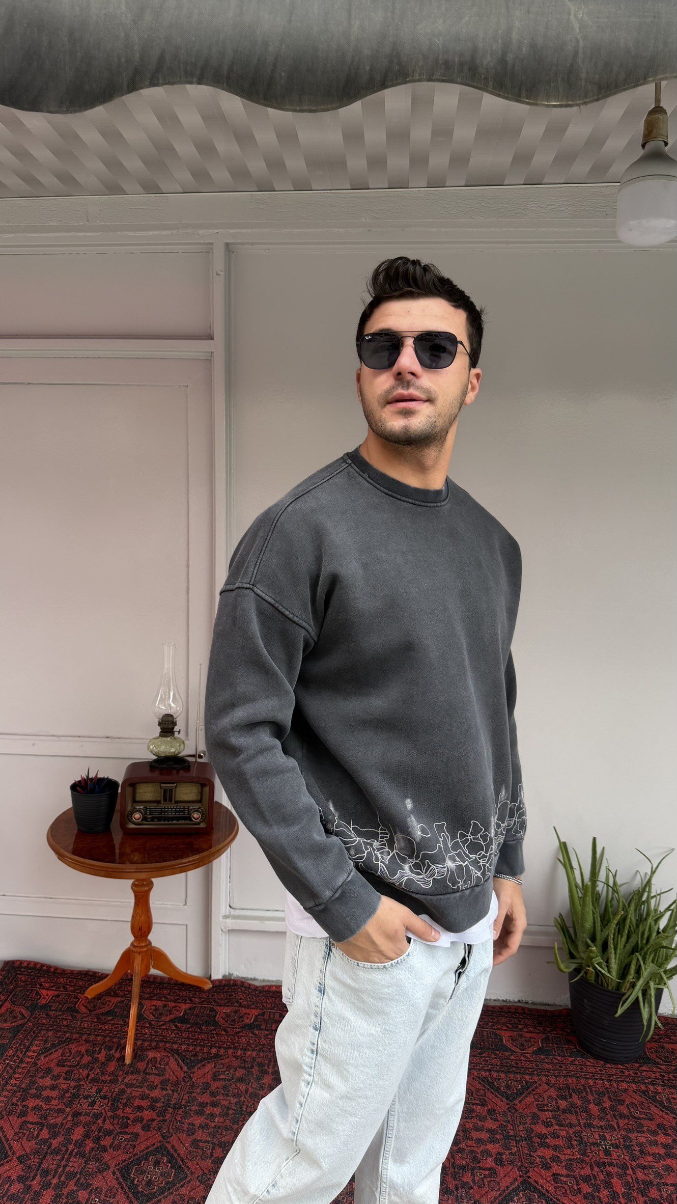 Bel-Bilek Nakış Detaylı Oversize Sweat