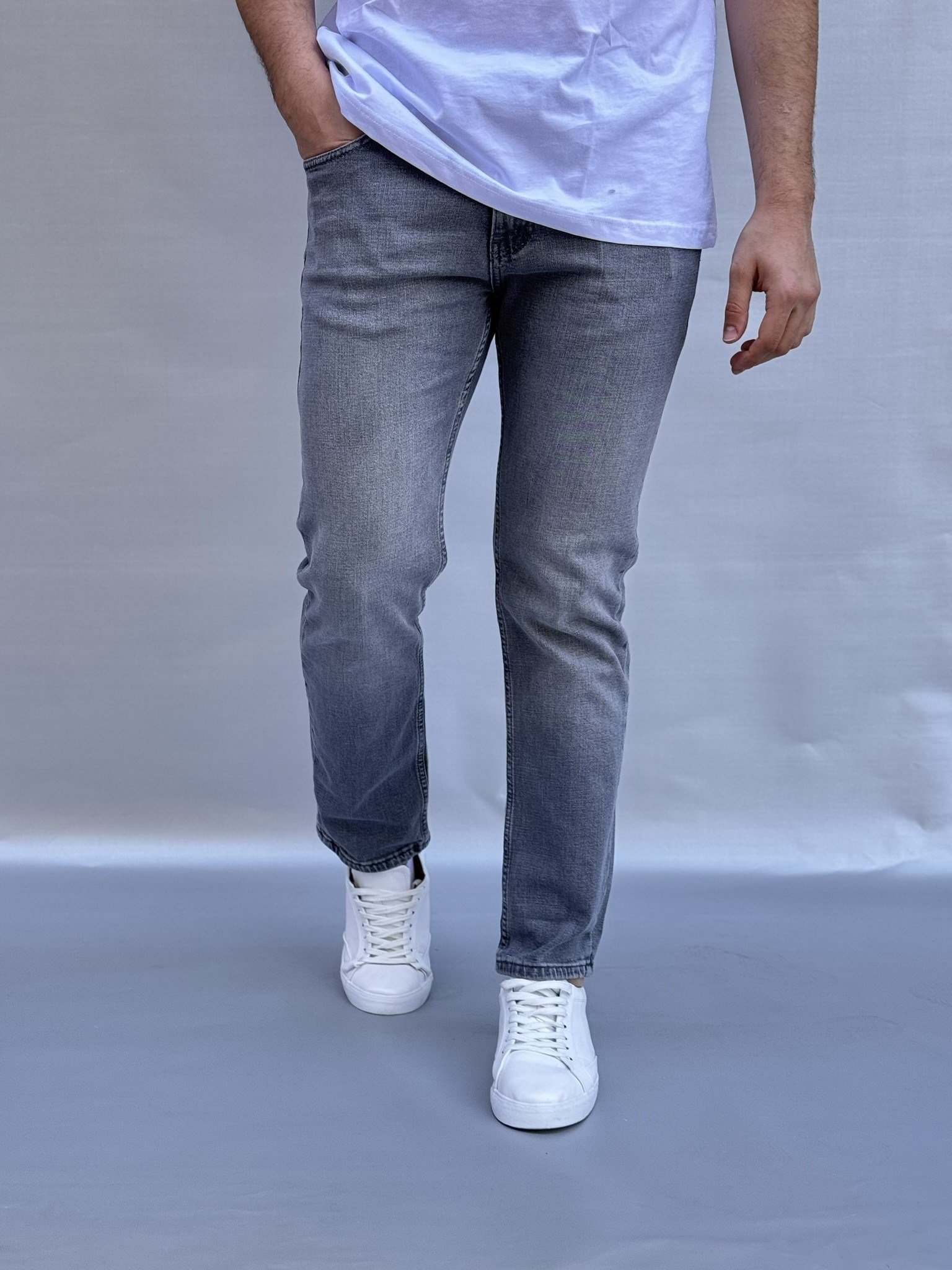 Yıkamalı Gri Slim Fit Jean
