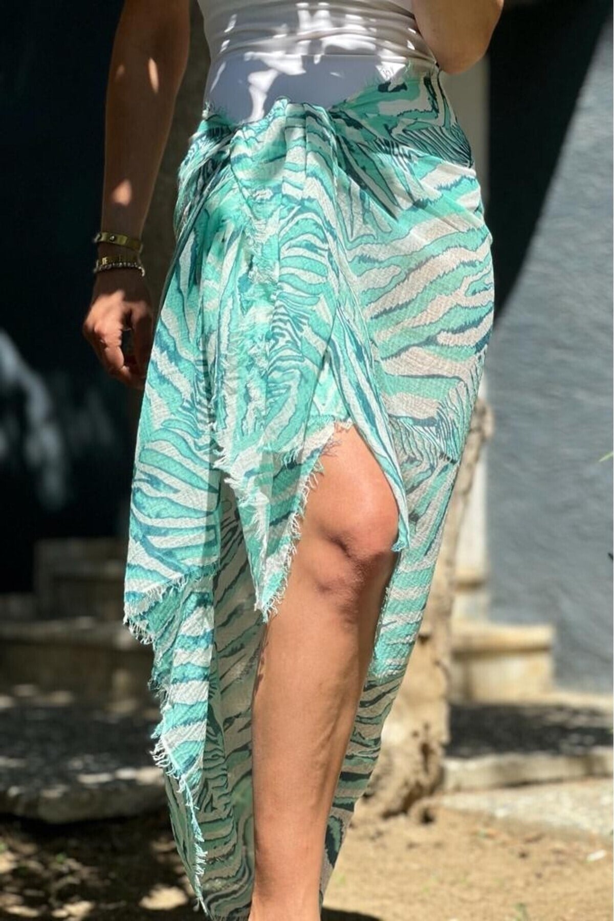 BETSY Pareo