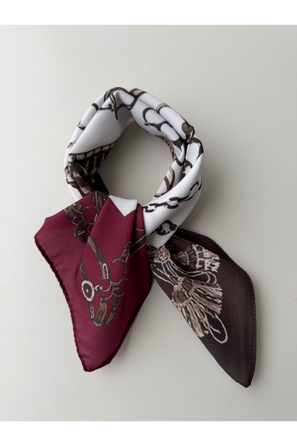 Desenli Bordo Kahverengi Fular Bandana 50x50 Kadın Giyim Aksesuar