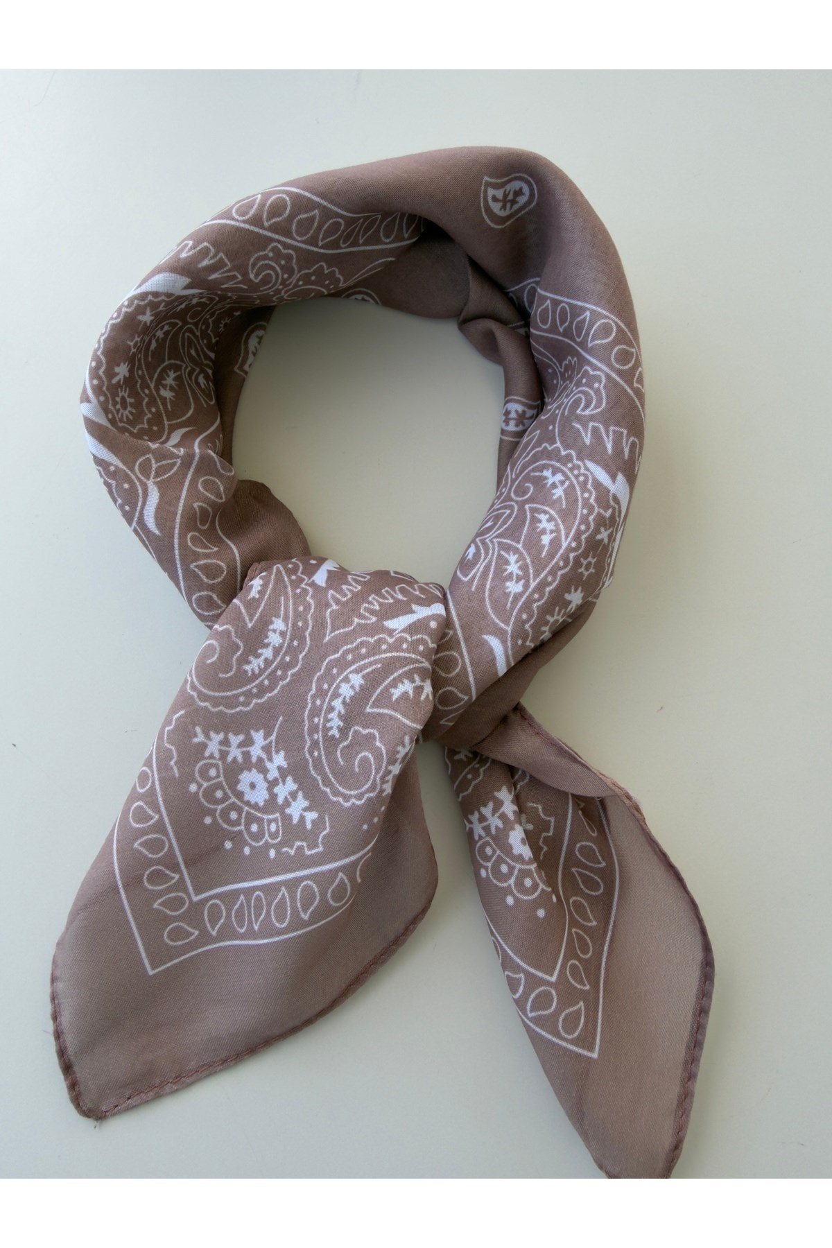 Desenli Fular Bandana Kadın Giyim Aksesuar 50x50cm