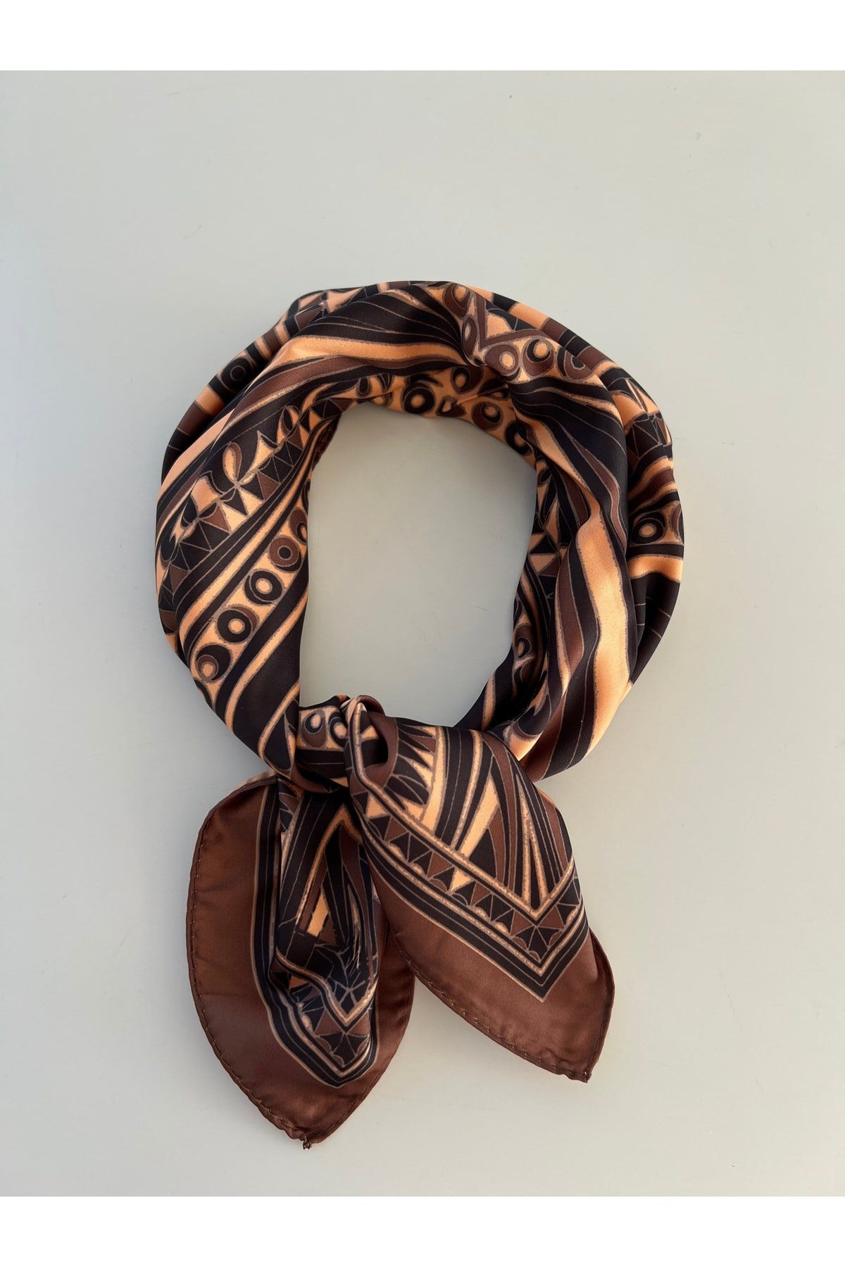 Kahve koyu bej Desenli Fular Bandana Kadın Giyim Aksesuar 50x50