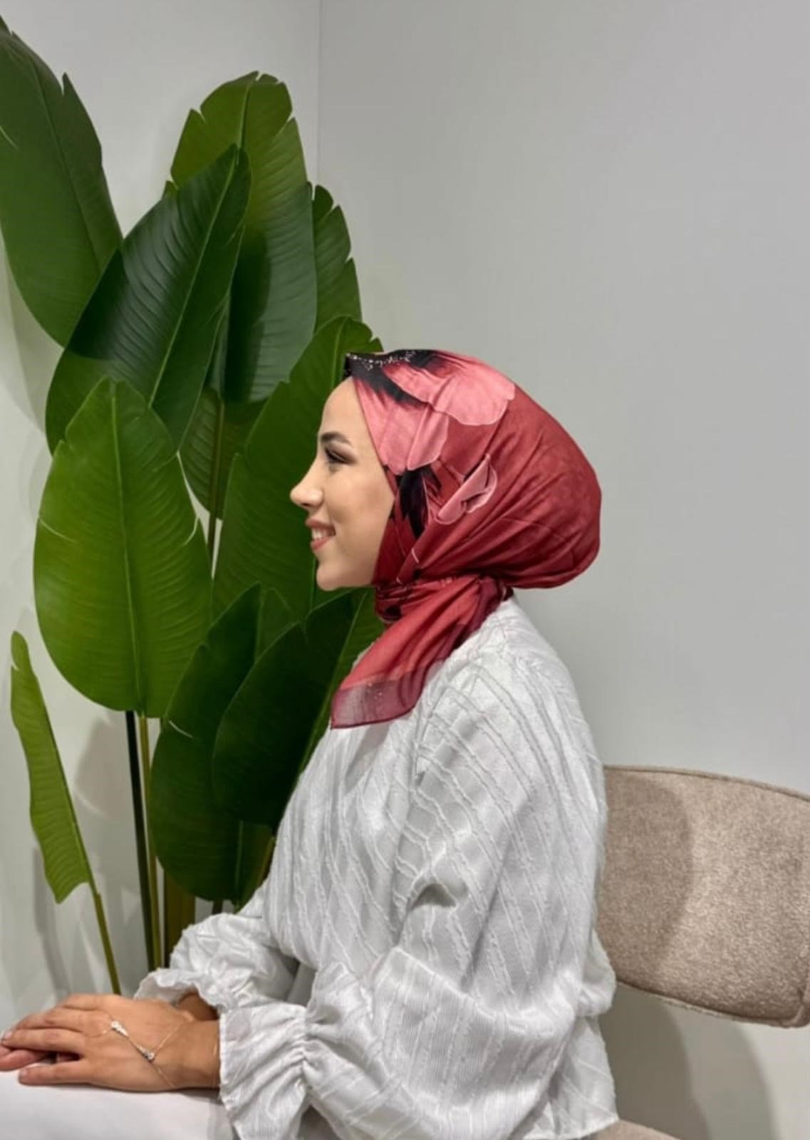 KOYU PEMBE ÇİÇEK DESEN EŞARP
