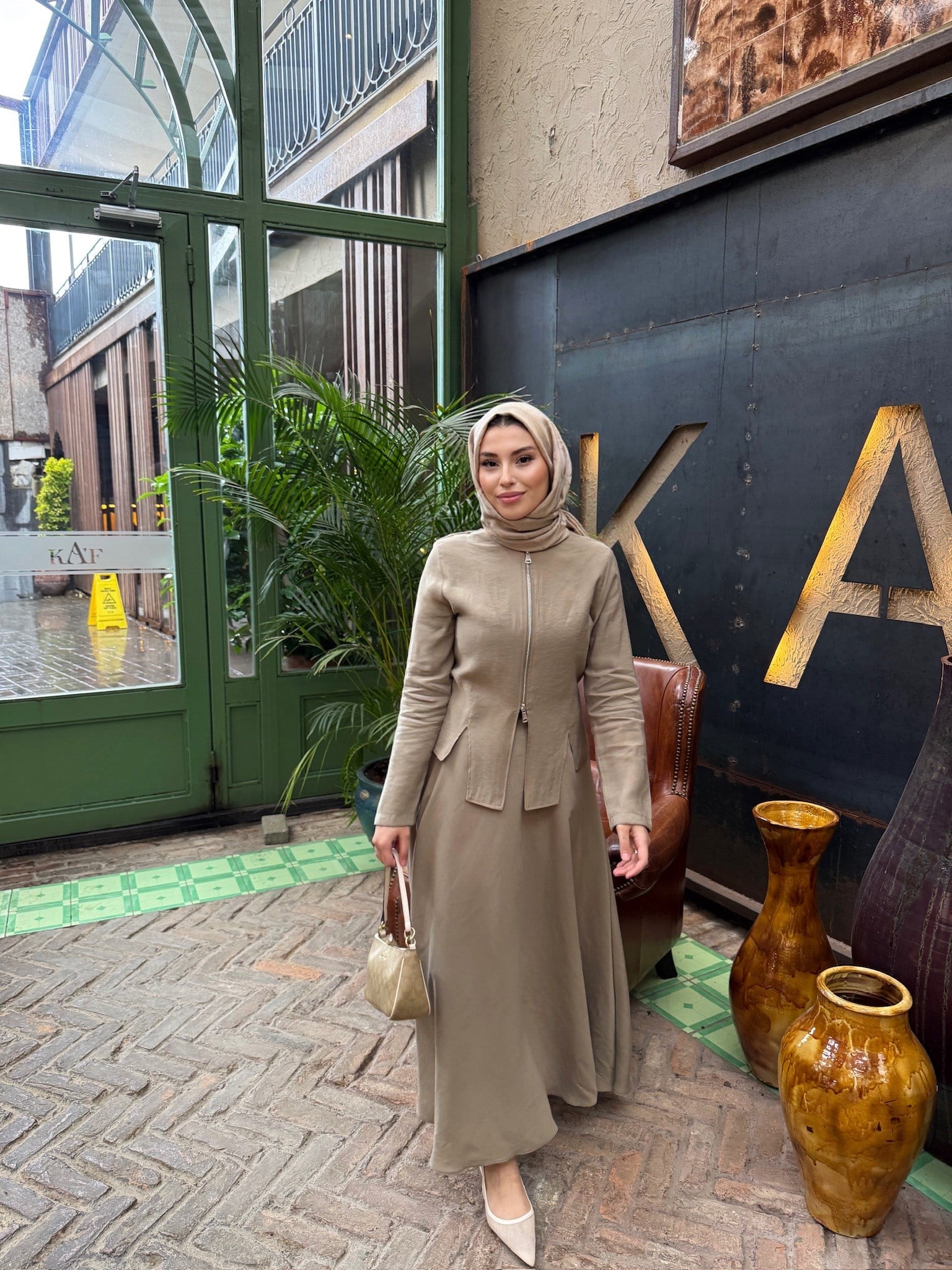 Roselle Takım | Taş