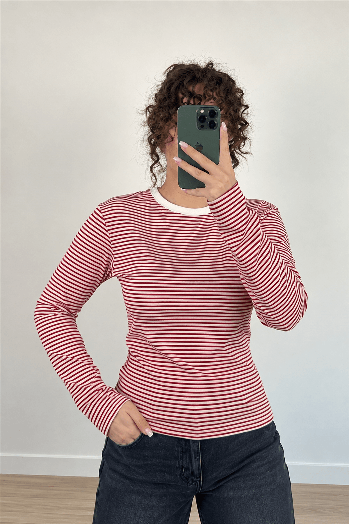 Kırmızı Çizgili Uzun Kol T-Shirt