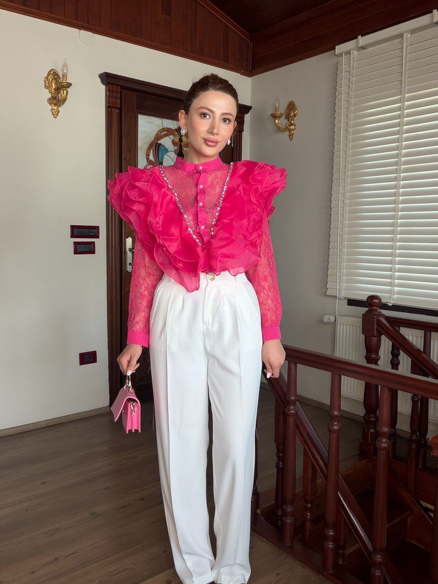 VOLANLI FIRFIRLI PEMBE GÖMLEK