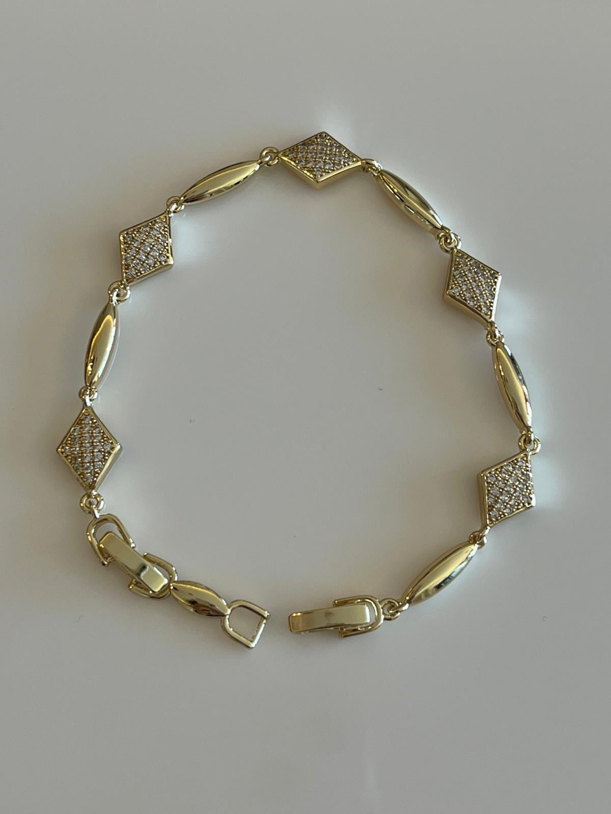14 K GOLD RENGİ BİLEKLİK