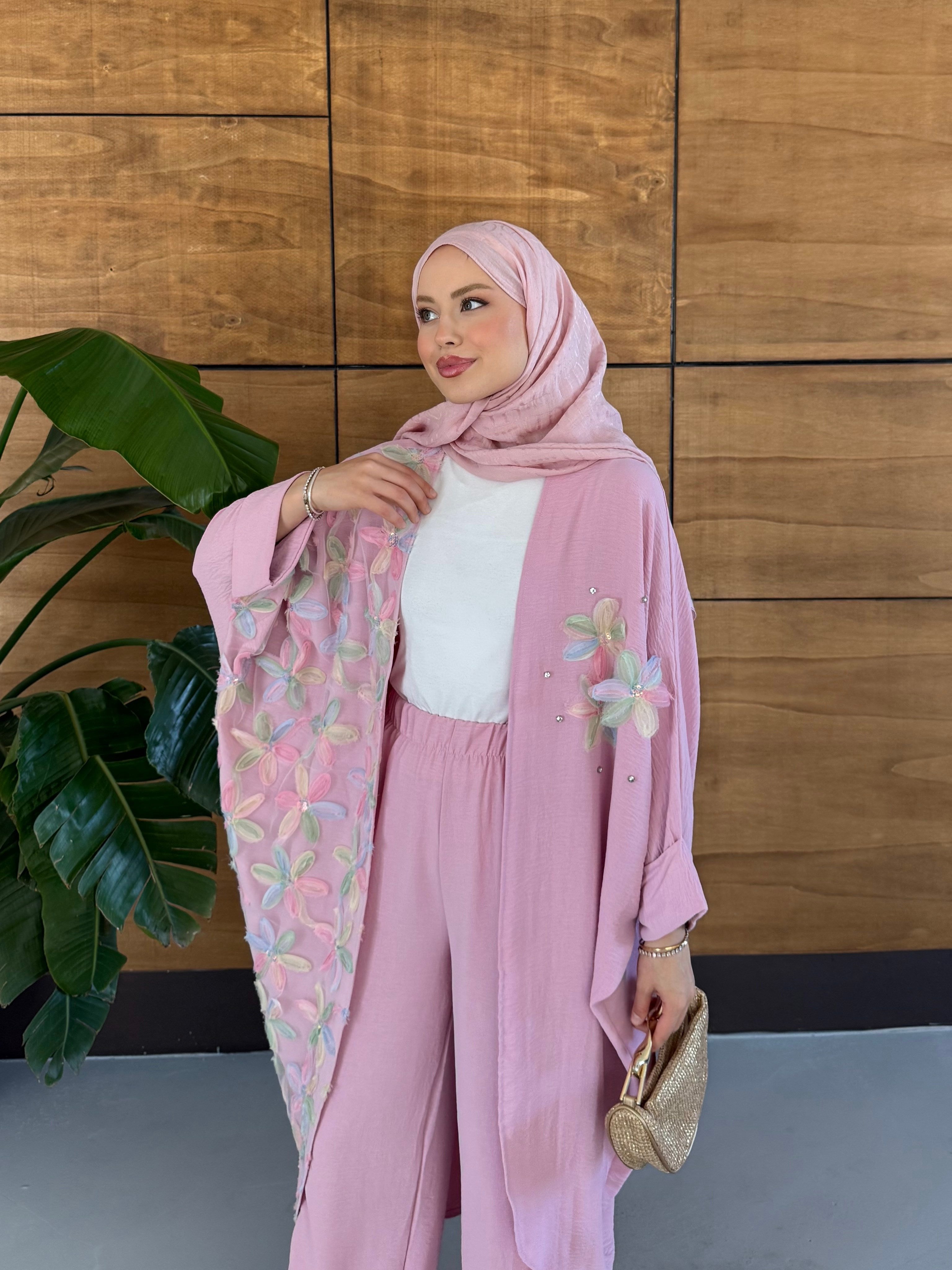 Elya İşlemeli Yarasa Kol Keten Takım - Pembe