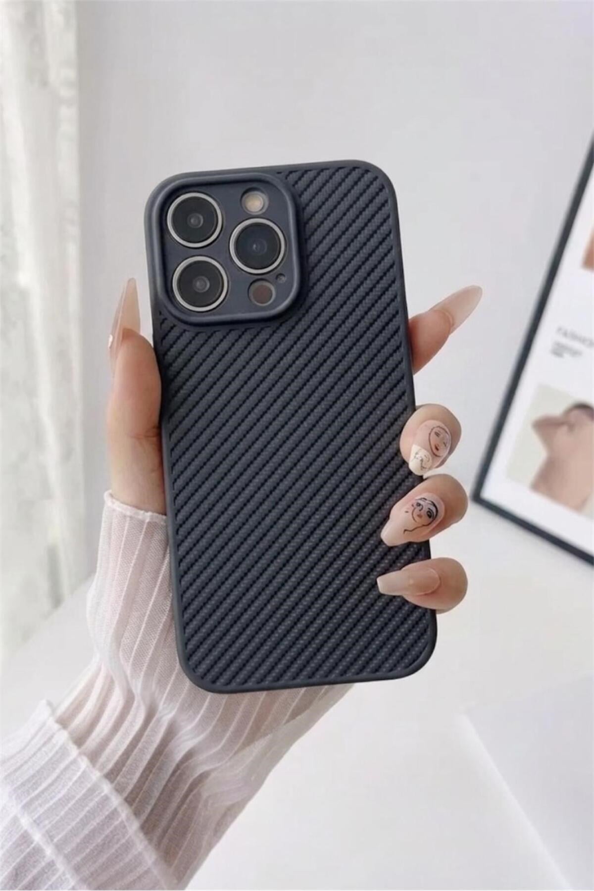 iPhone 16Pro Dokulu Kamera Korumalı Trend Silikon Köşeli Darbe Koruma Kılıf
