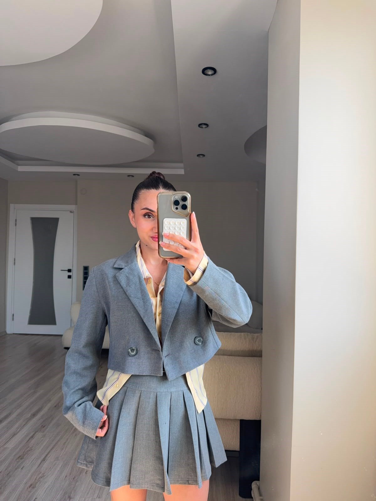 DÜĞME DETAYLI CROP BLAZER CEKET - LF091