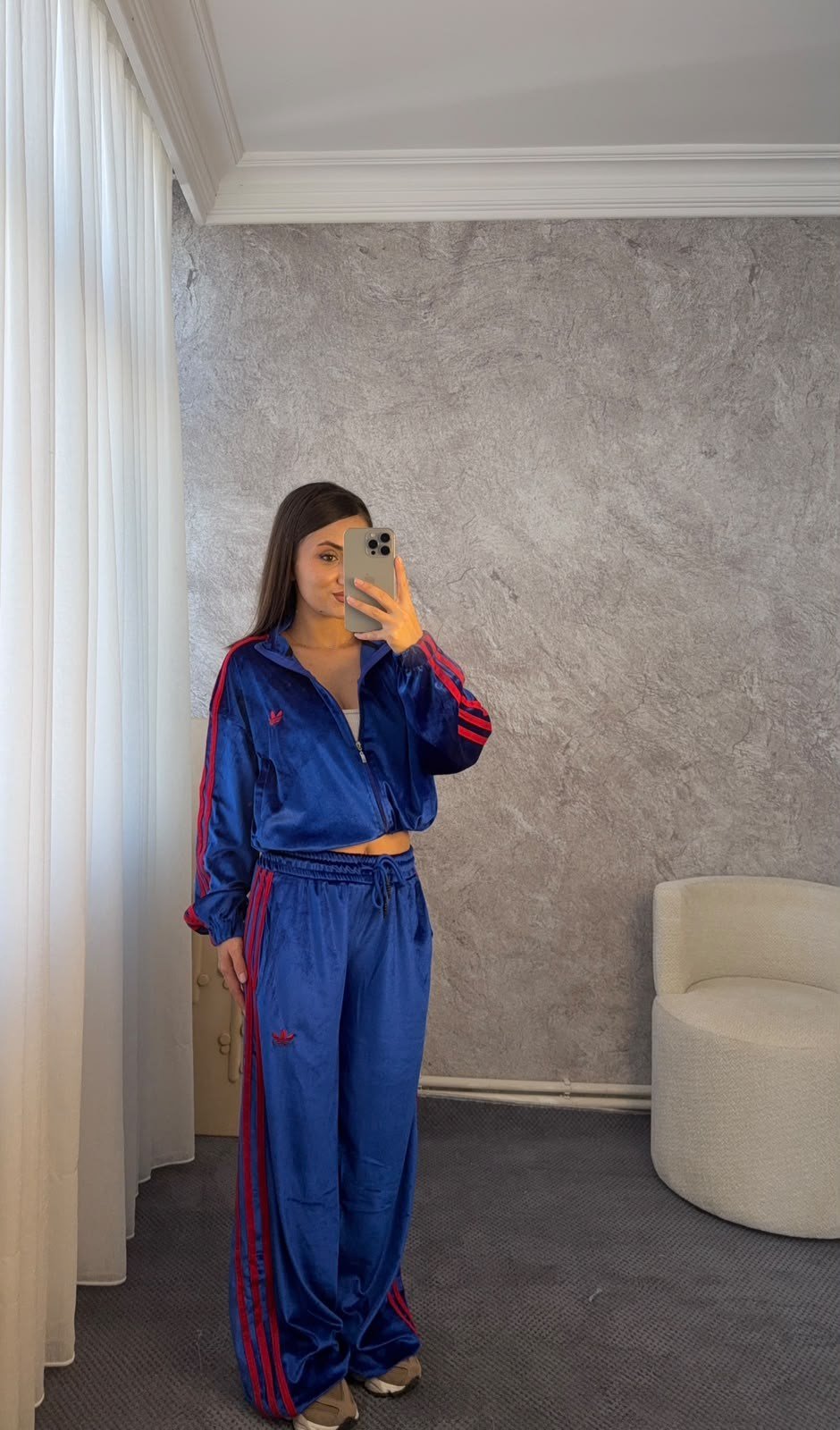 MARKA MODEL KADİFE EŞOFMAN TAKIMI - LF137