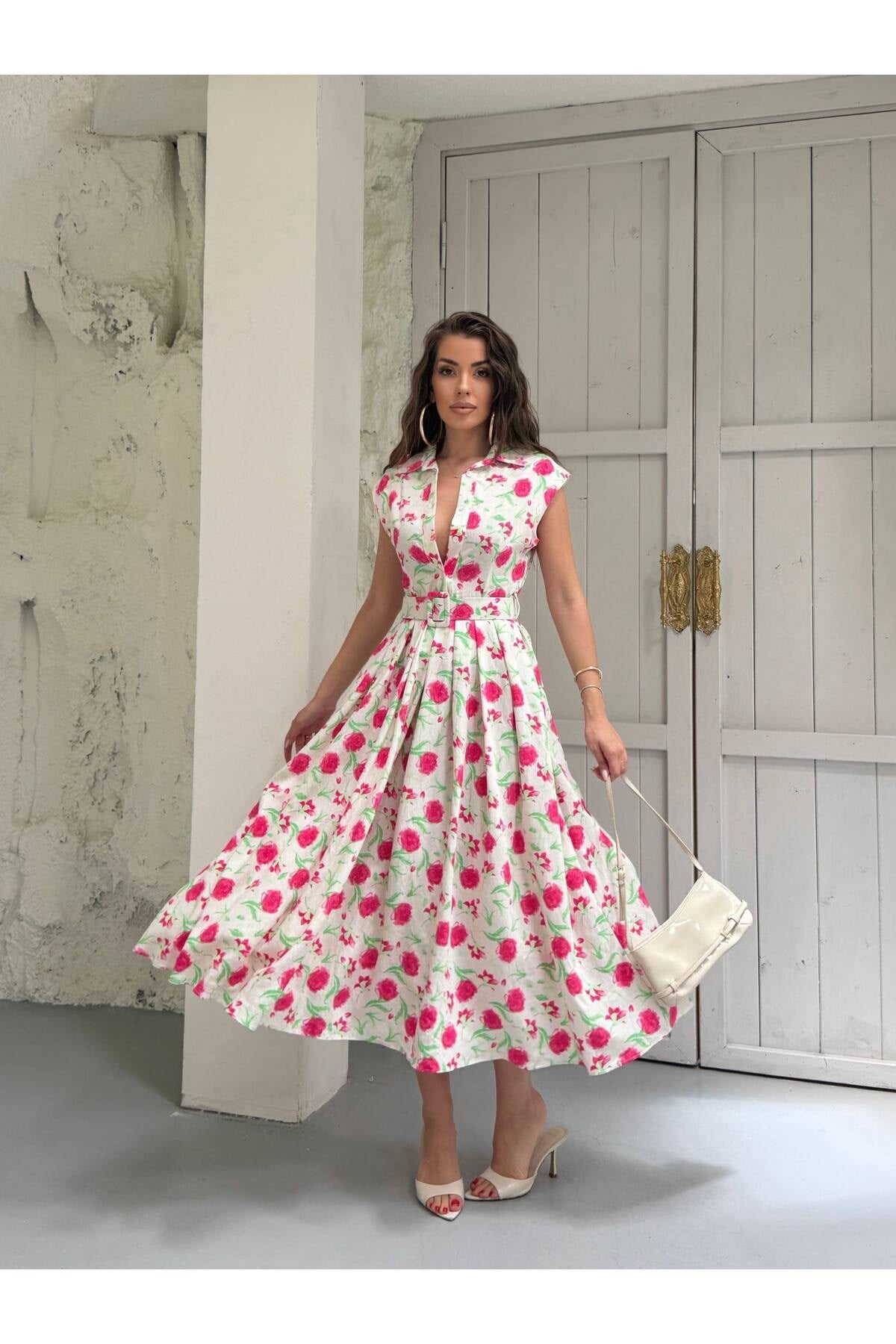 Kadın Renkli Çiçek Desenli Yazlık Elbise