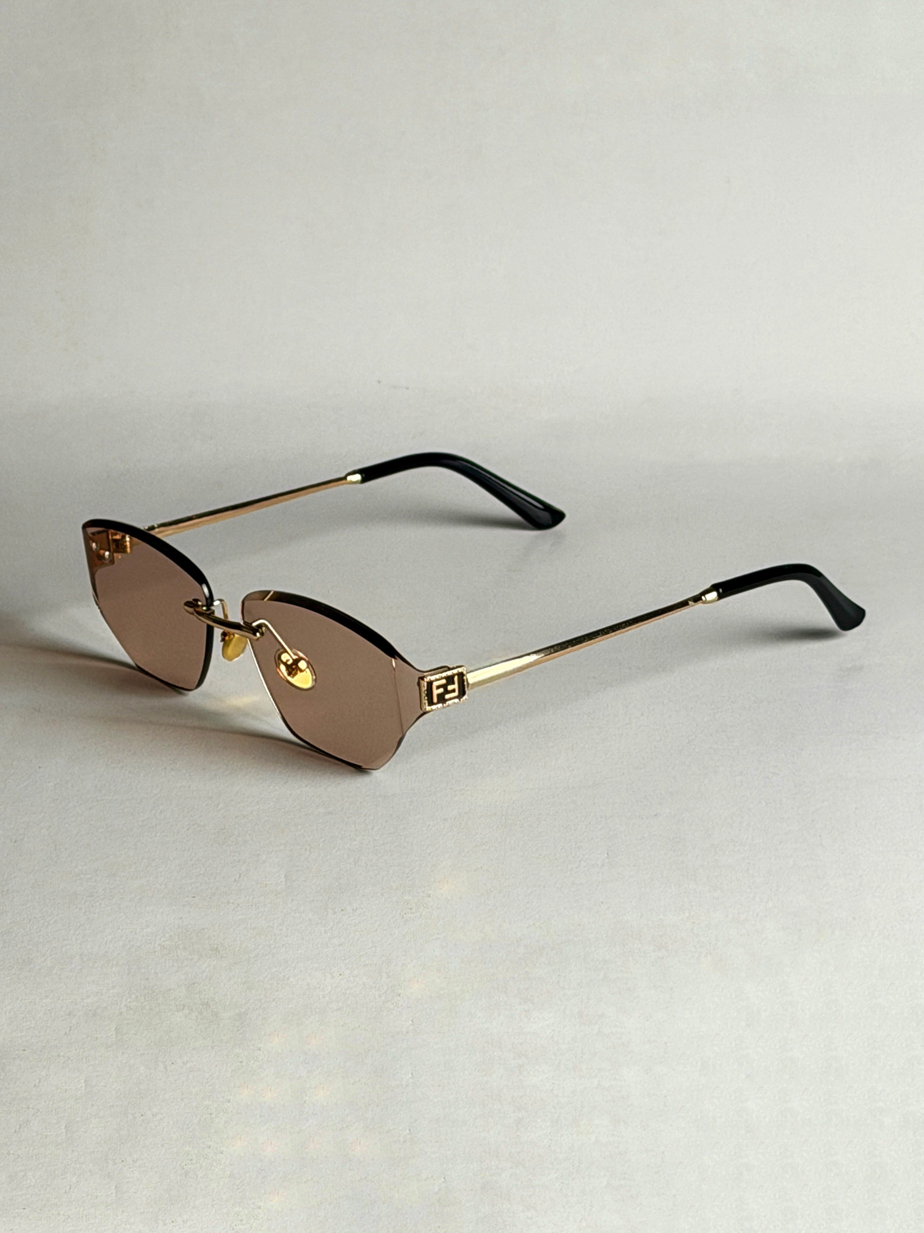 LİSA Gold Frame – Brown Gradient Lens Güneş Gözlüğü