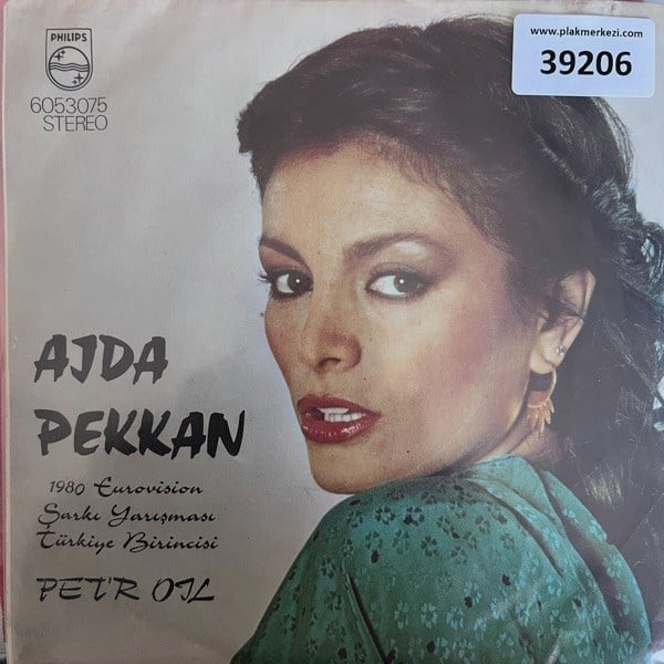 ajda-pekkan-petr-oil-loving-on-petrol--140a64.jpg