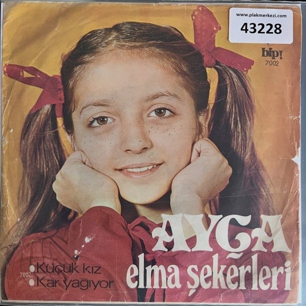 ayca-elma-sekerleri-kucuk-kiz-kar-yagi--410f5.jpg