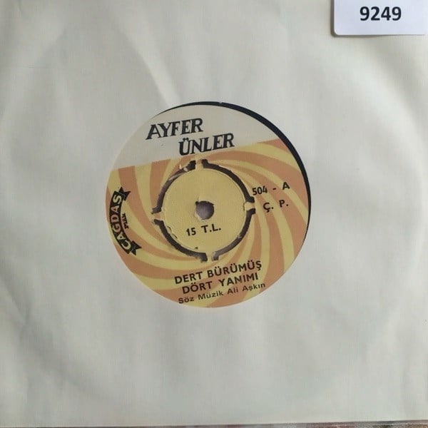 ayfer-unler-dert-burumus-dort-yanimise-bdf-82.jpg