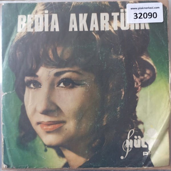 bedia-akarturk-divane-gonlum-gidelim-b-ab78b6.jpg