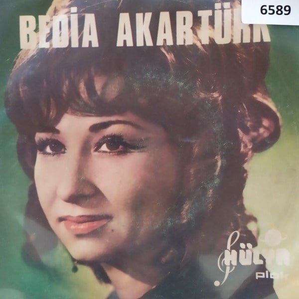 bedia-akarturk-sari-kizeger-beni-ariyo-4b75-8.jpg