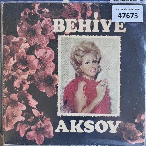 behiye-aksoy-karanlik-dunyalar-sevdigi-36dd01.jpg