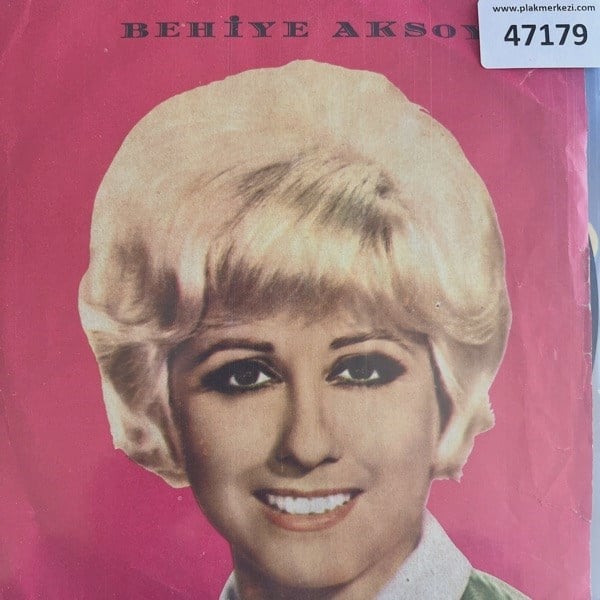 behiye-aksoy-yikildi-gonul-tahtim-genc-e7d60d.jpg