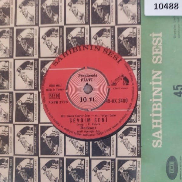 berkant-sevdim-senimecnun-gibiyin-tr45-4596-8.jpg